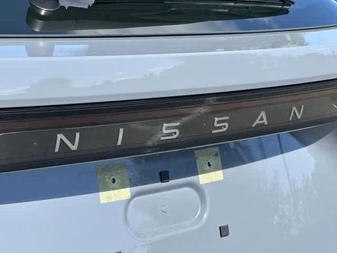 Used 2023 Nissan Ariya AWD image 29