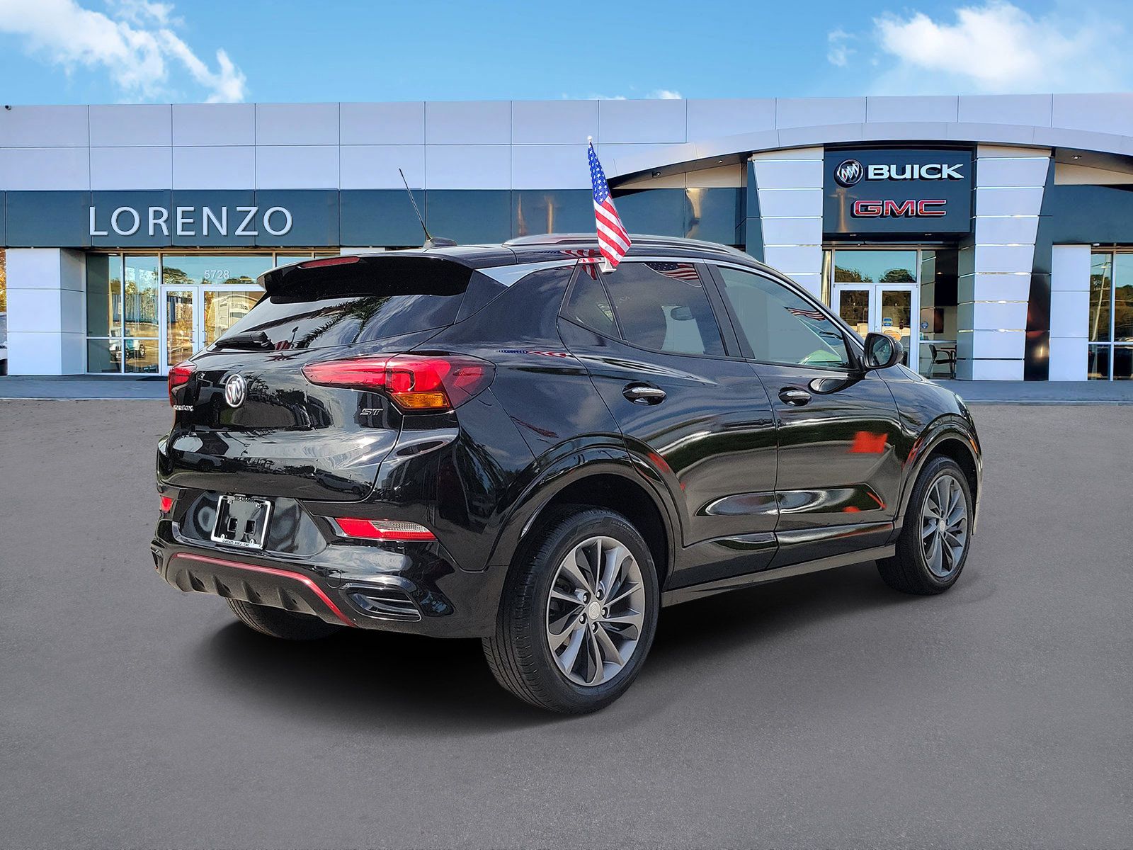 Used 2023 Buick Encore GX Select w/ Sport Touring Package FWD image 5