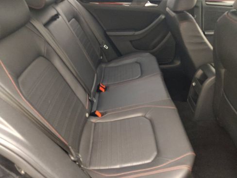 Used 2016 Volkswagen Jetta GLI SEL FWD image 19