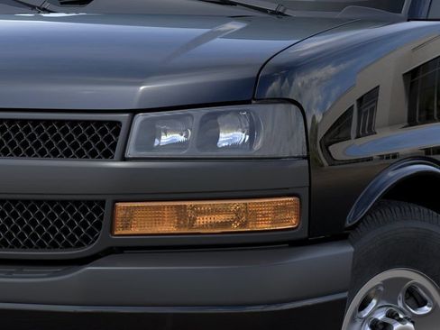 New 2025 Chevrolet Express 3500 LS RWD image 10