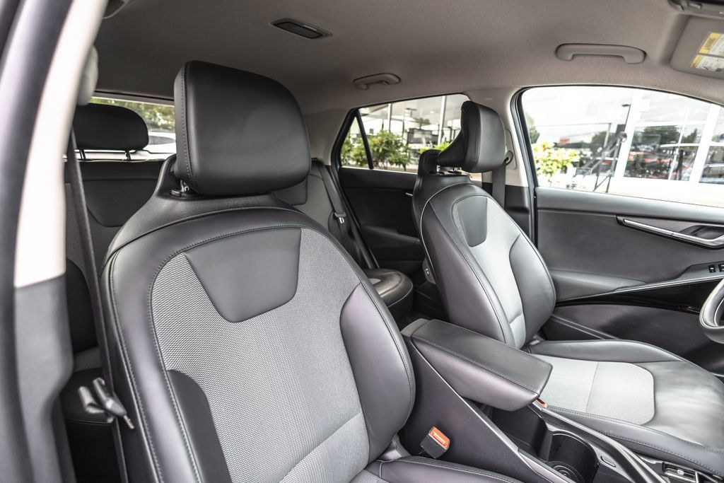 Used 2023 Kia Niro Wind FWD image 22