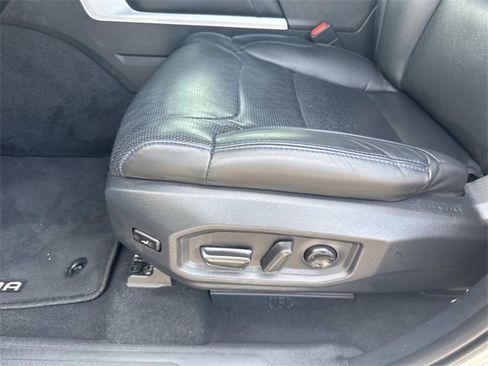 Used 2024 Toyota Tundra Platinum image 21