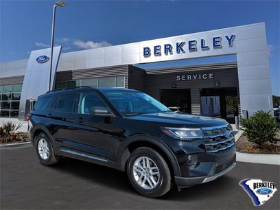 Used 2025 Ford Explorer Active w/ Active Comfort Package