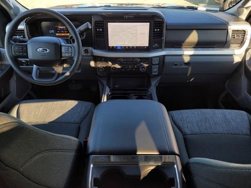 New 2026 Ford F250 XLT w/ XLT Premium Package AWD/4WD image 16