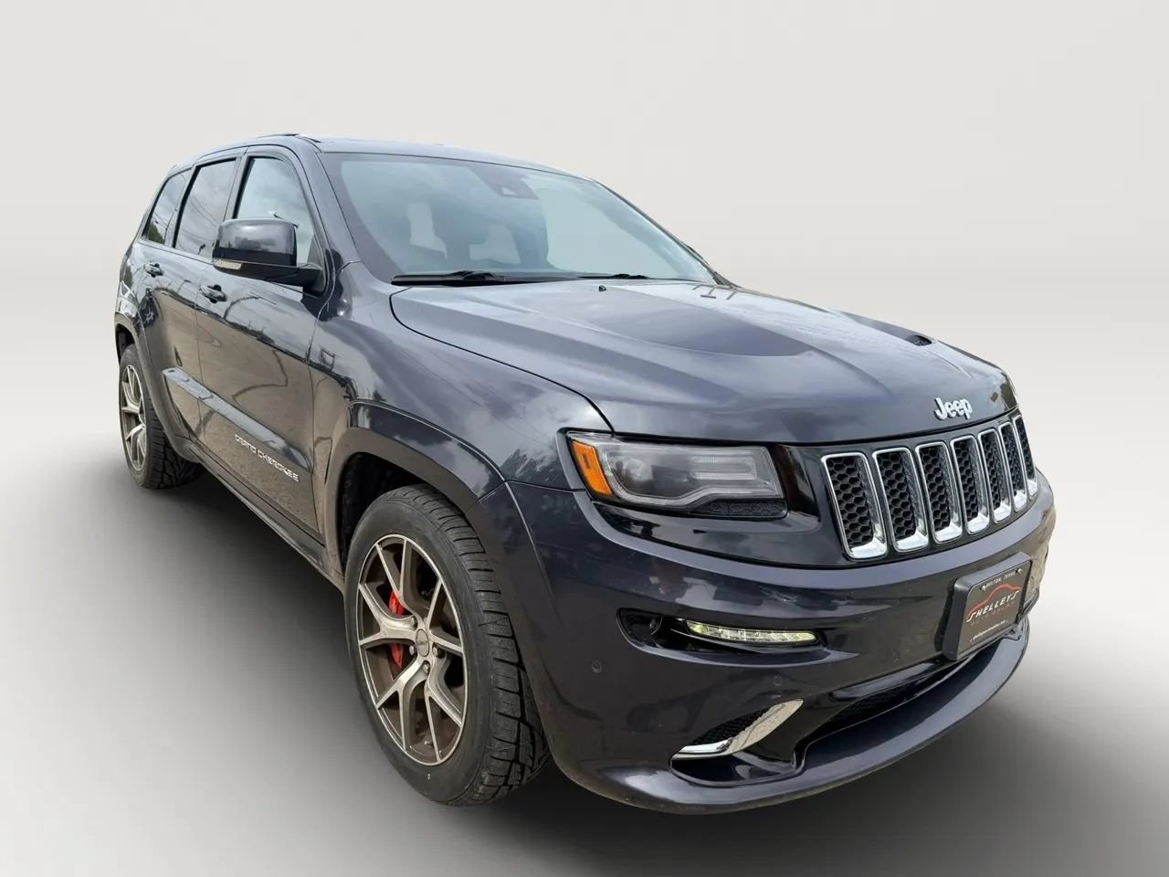Used 2016 Jeep Grand Cherokee SRT w/ Trailer Tow Group IV AWD/4WD image 13