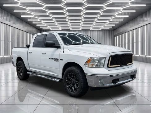 Used 2011 RAM 1500 Classic SLT w/ Remote Start & Security Group AWD/4WD image 4