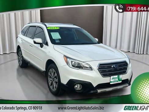 Used 2017 Subaru Outback 2.5i Touring image 7