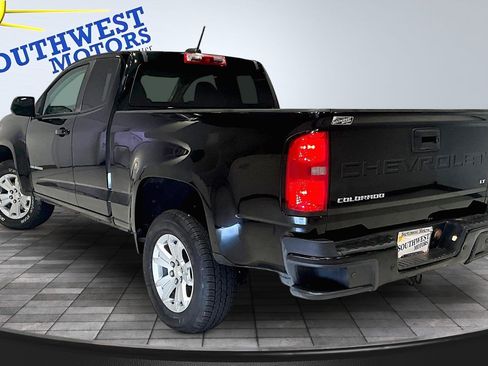 Used 2022 Chevrolet Colorado LT w/ Fleet Safety Package RWD image 5