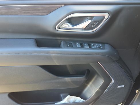 Used 2024 Chevrolet Tahoe Z71 w/ Luxury Package image 34