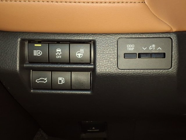 Used 2019 Toyota Avalon Limited w/ All Weather Liner Package FWD image 20