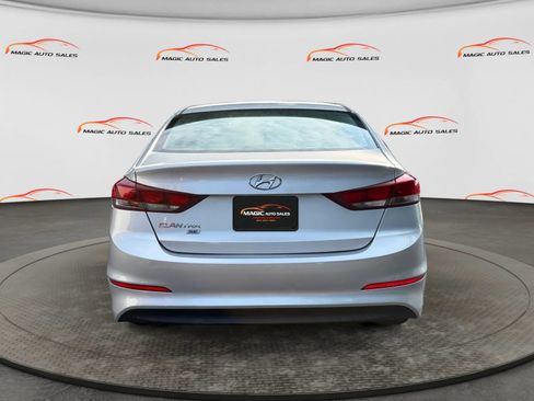 Used 2018 Hyundai Elantra SE FWD image 9