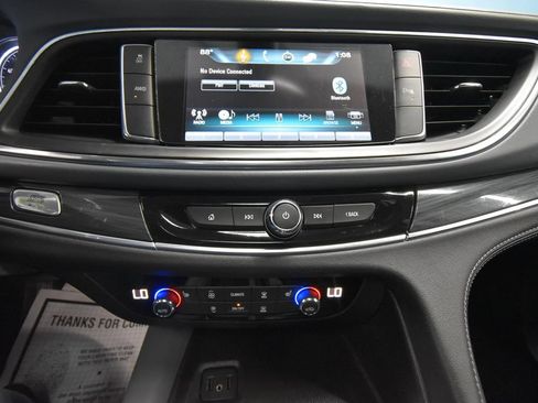 Used 2019 Buick Enclave Essence w/ LPO, Sport Appearance Package AWD/4WD image 19