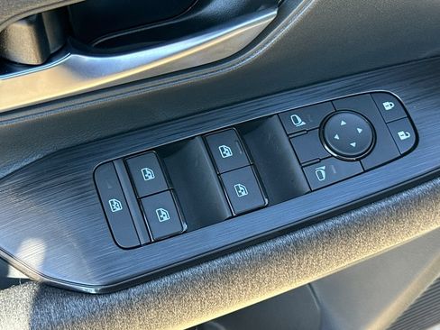 New 2026 Nissan Kicks SV w/ SV Premium Package AWD/4WD image 8