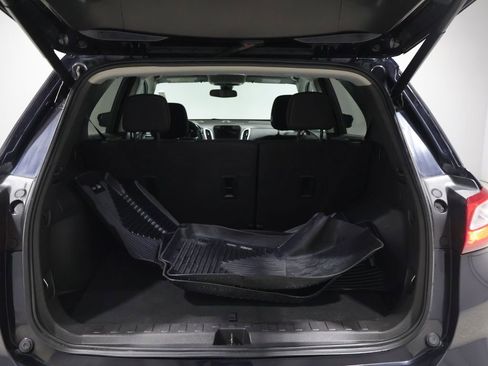 Used 2021 Chevrolet Equinox LT image 4