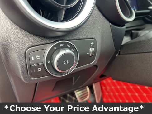 Used 2022 Alfa Romeo Stelvio Veloce image 54