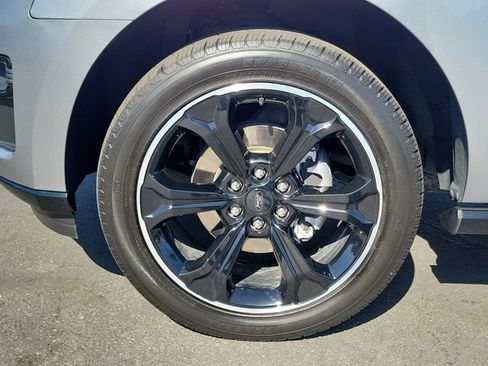 Certified 2022 Ford Expedition Limited image 28