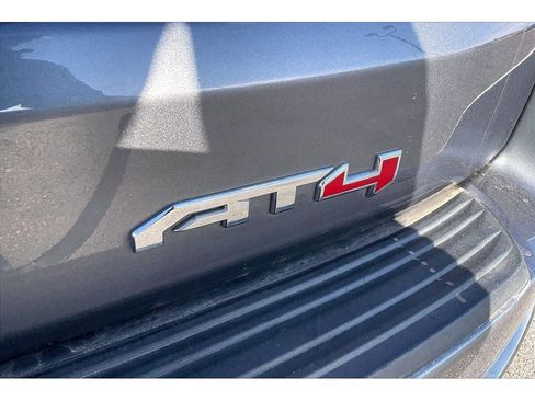 Used 2022 GMC Yukon XL AT4 w/ AT4 Premium Plus Package image 9