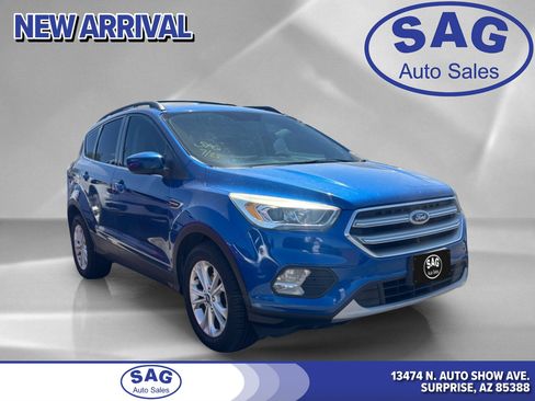 Used 2017 Ford Escape SE w/ Equipment Group 201A FWD image 1