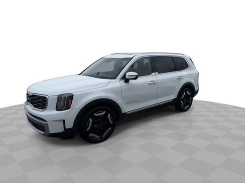 Used 2023 Kia Telluride S w/ S Sunroof Package image 4