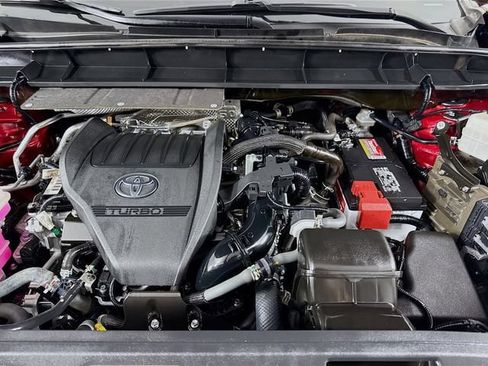 Used 2023 Toyota Highlander XSE FWD image 30