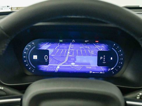 Certified 2025 Volvo XC40 B5 Plus w/ Protection Package Premier image 23