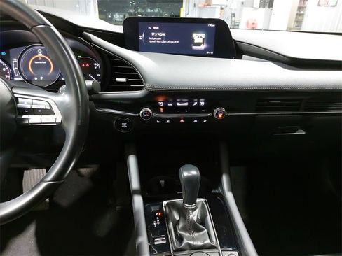 Used 2023 MAZDA MAZDA3 s image 21