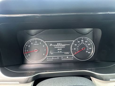 Used 2022 Kia Sorento S FWD image 23