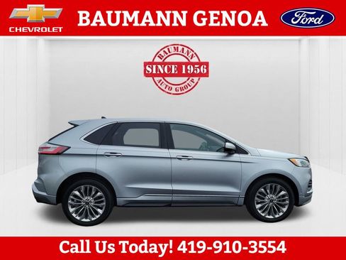Used 2020 Ford Edge Titanium w/ Equipment Group 301A AWD/4WD image 4
