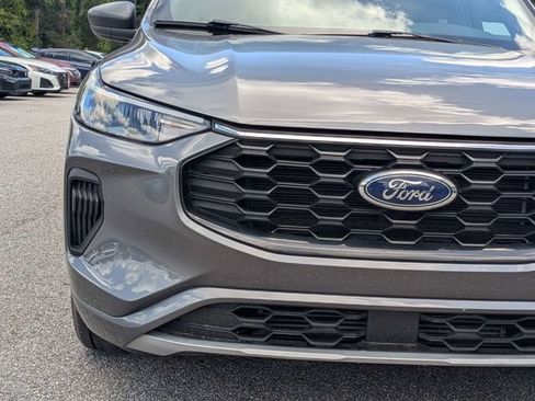 Used 2023 Ford Escape ST-Line FWD image 9