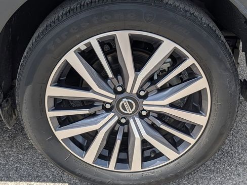 Used 2021 Nissan Kicks SV FWD image 9