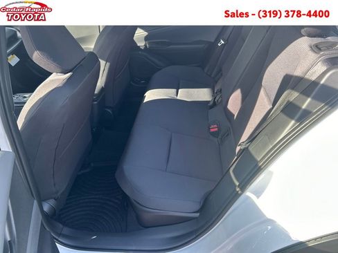 New 2026 Toyota Prius LE image 23