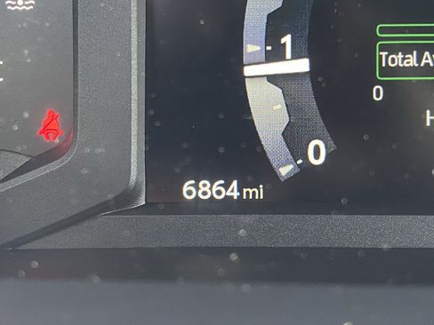 Used 2024 Toyota Tacoma SR5 image 7