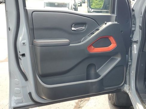 Certified 2025 Nissan Frontier PRO-4X w/ Interior Protection Package AWD/4WD image 22