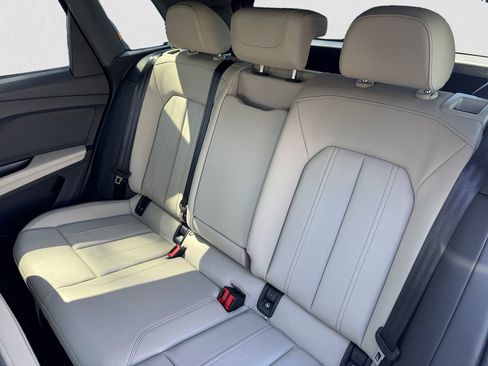 Used 2023 Audi Q4 e-tron Premium Plus w/ Premium Plus image 13