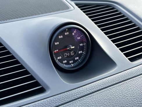 Certified 2021 Porsche Cayenne Coupe image 24