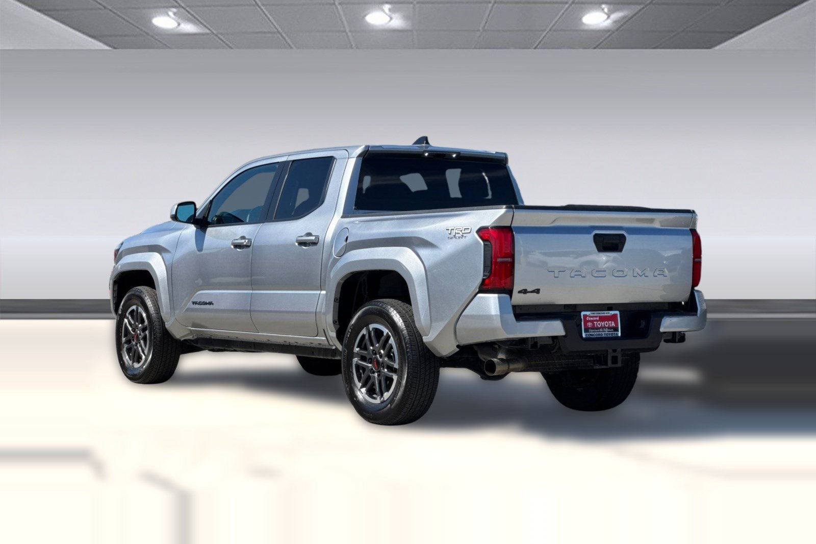 Used 2026 Toyota Tacoma TRD Sport AWD/4WD image 3