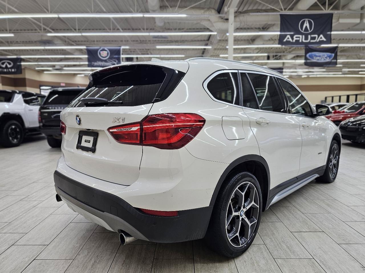 Used 2017 BMW X1 xDrive28i AWD/4WD image 7