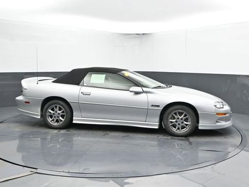 Used 2002 Chevrolet Camaro Z28 w/ Sport Appearance Pkg RWD image 4