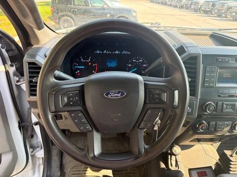 Used 2018 Ford F550 4x4 SuperCab Super Duty image 22
