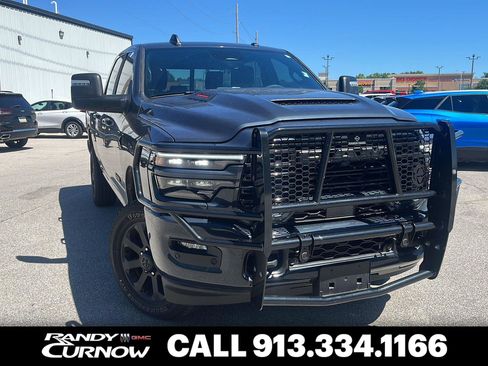 Used 2026 RAM 2500 Laramie AWD/4WD image 1