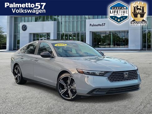 Used 2025 Honda Accord Sport image 1