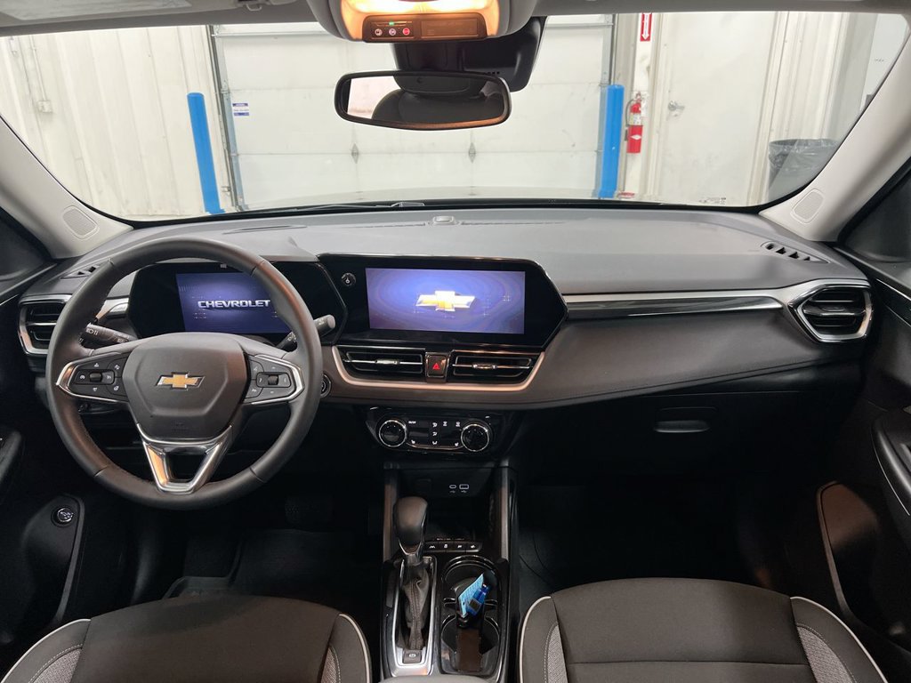 Used 2024 Chevrolet TrailBlazer LT w/ Convenience Package FWD image 10