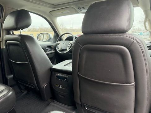 Used 2014 GMC Yukon XL Denali image 10