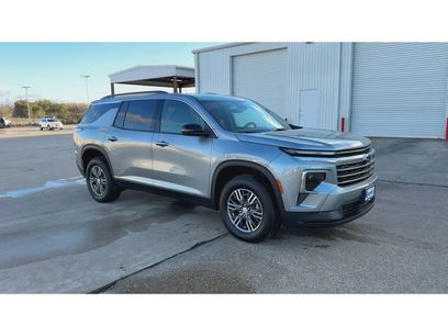 New 2026 Chevrolet Traverse LT w/ LPO, Floor Liner Package