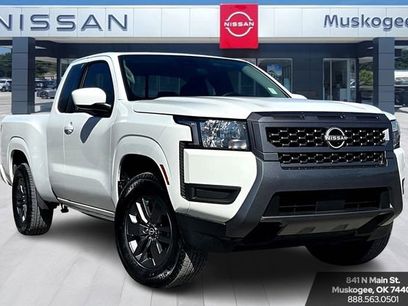 New 2025 Nissan Frontier SV