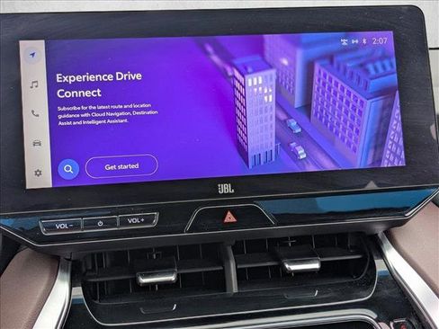 Used 2023 Toyota Venza XLE w/ Activity Package (TMS) image 8