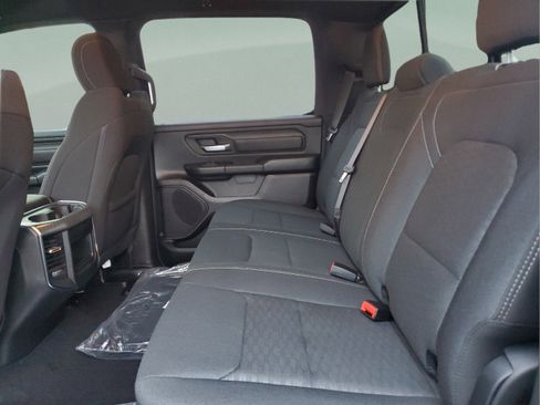 Certified 2026 RAM 1500 Express AWD/4WD image 6