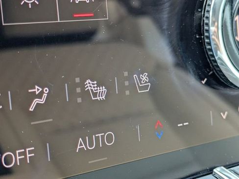 Used 2024 GMC Acadia Denali w/ Super Cruise Package image 23