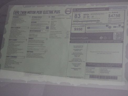 New 2025 Volvo EX90 Plus image 17