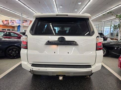 Used 2019 Toyota 4Runner TRD Off-Road Premium AWD/4WD image 5